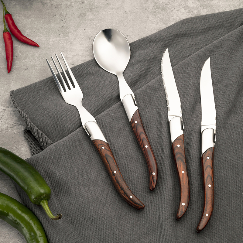 steak knife，fork，spoon